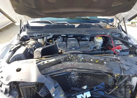 2019 Ram 2500 Tradesman 4X4 6'4 Box from USA, damaged, VIN 3C6UR5CL8KG707069